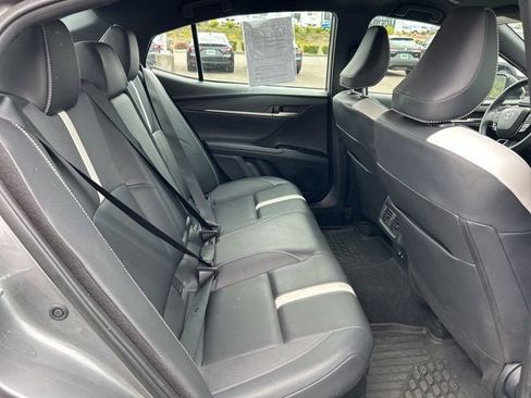 Used 2025 Toyota Camry SE FWD image 15