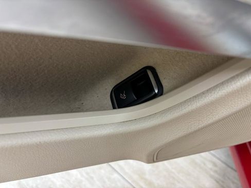 Used 2015 Mercedes-Benz E 550 Coupe w/ Premium 1 Package image 28