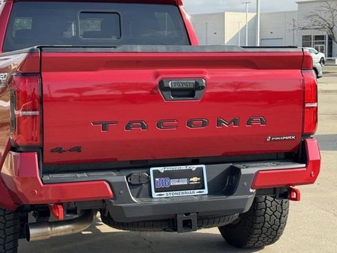 Used 2025 Toyota Tacoma TRD Off-Road w/ TRD Off Road Upgrade Package image 8