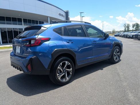 Used 2025 Subaru Crosstrek 2.5i Premium AWD/4WD image 4