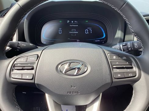 New 2026 Hyundai Venue SEL FWD image 31