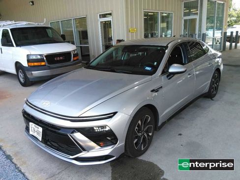 Used 2024 Hyundai Sonata SEL FWD image 1