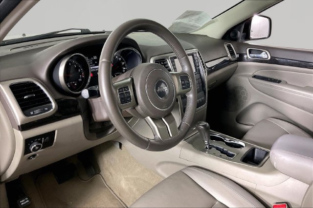 Used 2012 Jeep Grand Cherokee Laredo RWD image 12