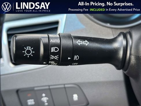 Used 2013 Hyundai Elantra Limited w/ Technology Pkg image 22