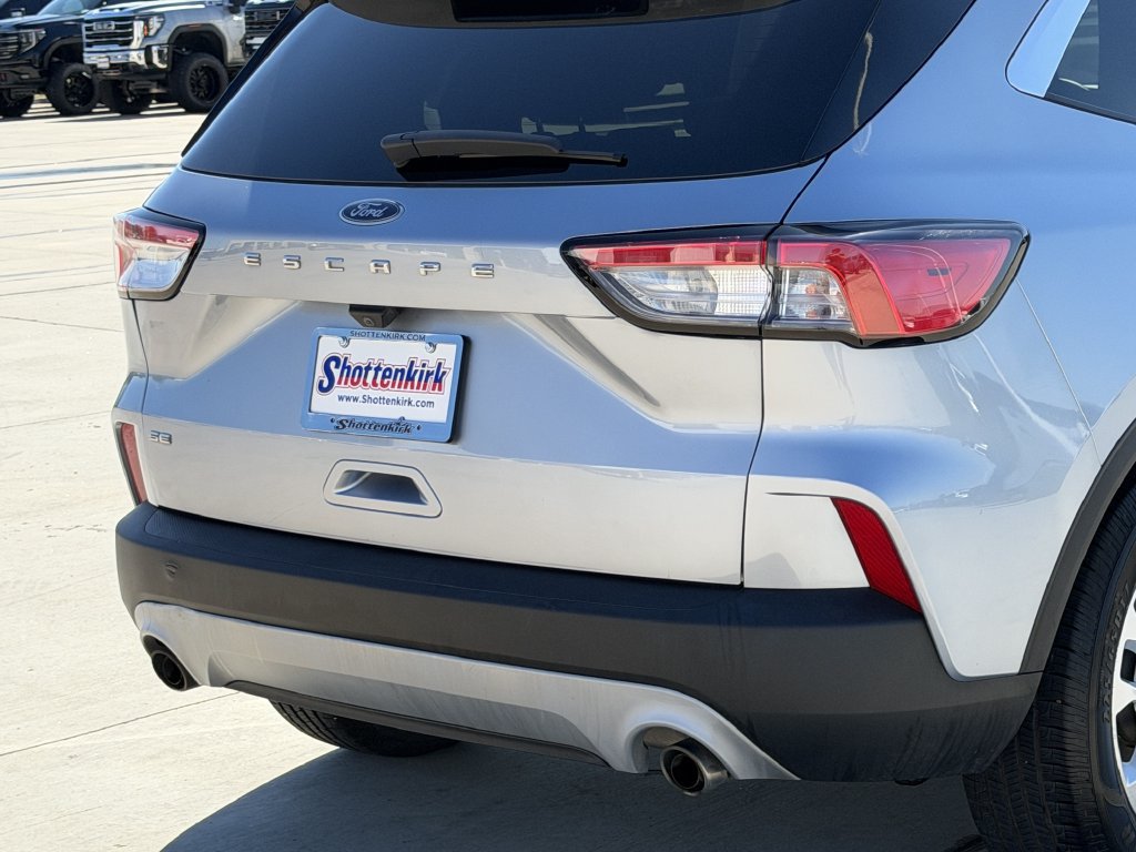 Used 2022 Ford Escape SE w/ Convenience Package FWD image 6