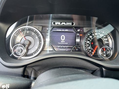 Used 2021 RAM 1500 Big Horn image 5