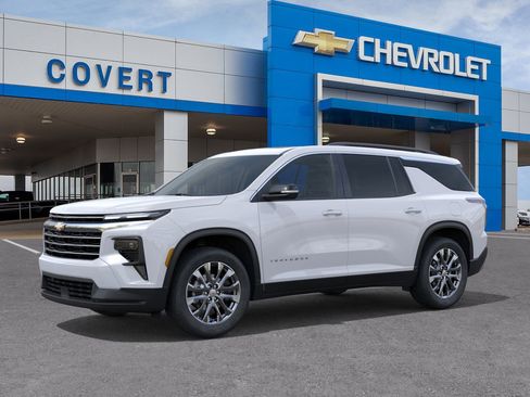 New 2026 Chevrolet Traverse LT w/ Sun and Wheel Package image 2