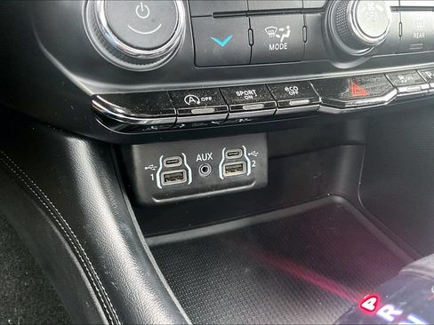 Used 2022 Dodge Durango GT AWD/4WD image 33