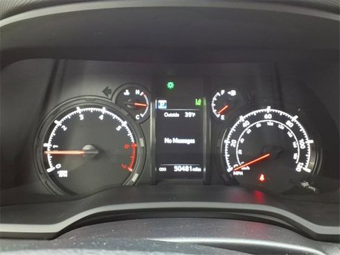 Used 2023 Toyota 4Runner SR5 Premium image 17