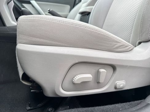 Used 2016 Subaru Forester 2.5i Premium w/ Popular Package #2 image 14