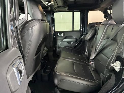 Used 2023 Jeep Wrangler Unlimited Sahara w/ Cold Weather Group image 25