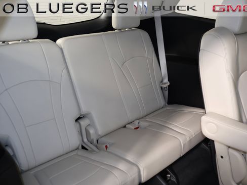 Certified 2023 Buick Enclave Essence image 17