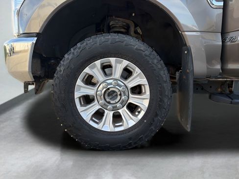 Used 2020 Ford F350 XLT image 32