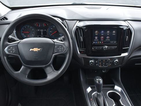 Used 2020 Chevrolet Traverse LS FWD image 3