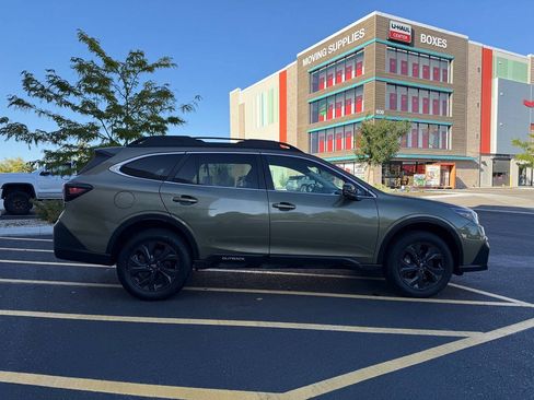 Used 2022 Subaru Outback Onyx Edition XT AWD/4WD image 4