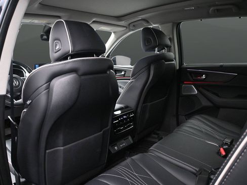 Used 2026 Acura MDX SH-AWD w/ Advance Package image 14
