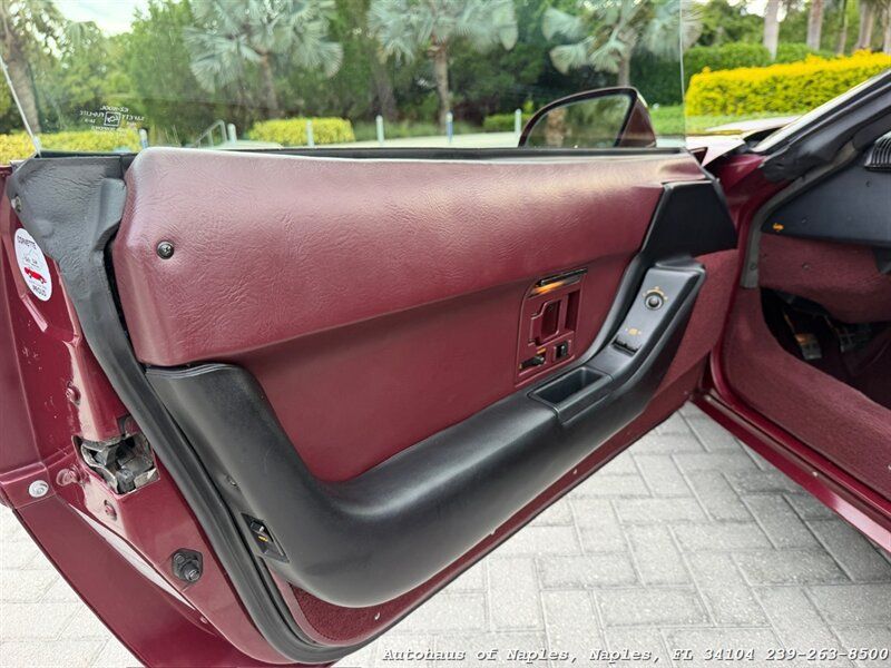 Used 1993 Chevrolet Corvette Coupe RWD image 27