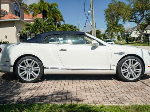 Used 2016 Bentley Continental GT image 20
