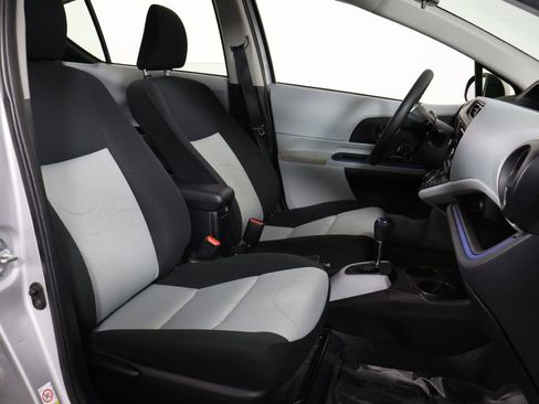 Used 2012 Toyota Prius C image 14