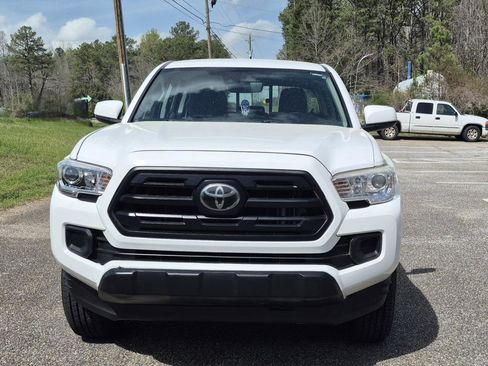 Used 2018 Toyota Tacoma SR w/ SR Convenience Package RWD image 13