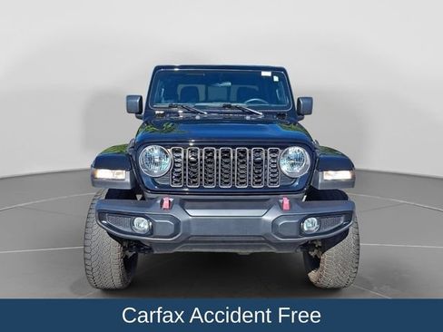 Used 2024 Jeep Gladiator Sport AWD/4WD image 3