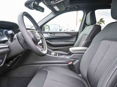 New 2025 Jeep Grand Cherokee L Laredo w/ Trailer Tow Package image 14