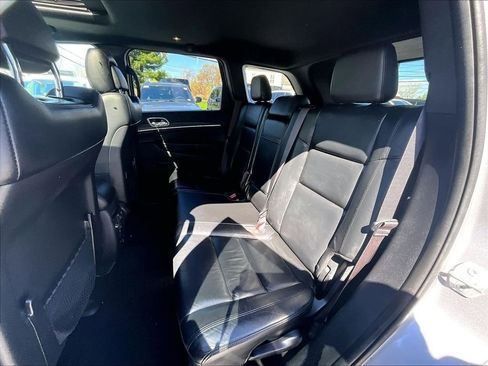 Used 2021 Jeep Grand Cherokee Limited AWD/4WD image 15