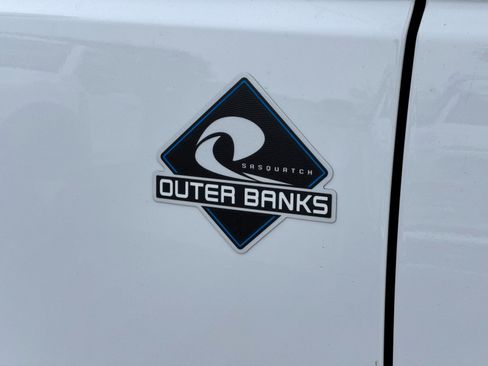 New 2025 Ford Bronco Outer Banks w/ Sasquatch Package image 32