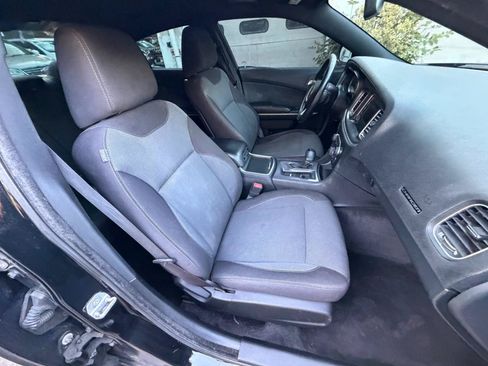Used 2015 Dodge Charger SE w/ Sport Appearance Group RWD image 45