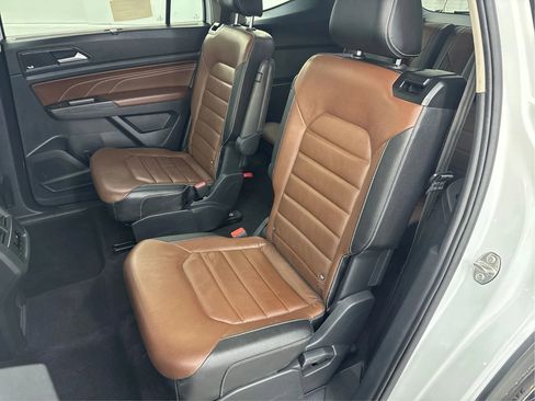 Used 2022 Volkswagen Atlas SEL Premium AWD/4WD image 14