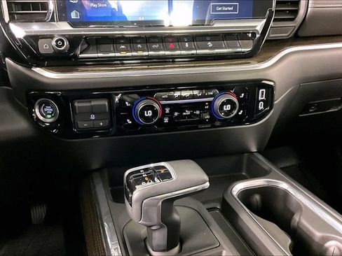 Certified 2025 Chevrolet Silverado 1500 RST w/ Z71 Off-Road Package AWD/4WD image 9