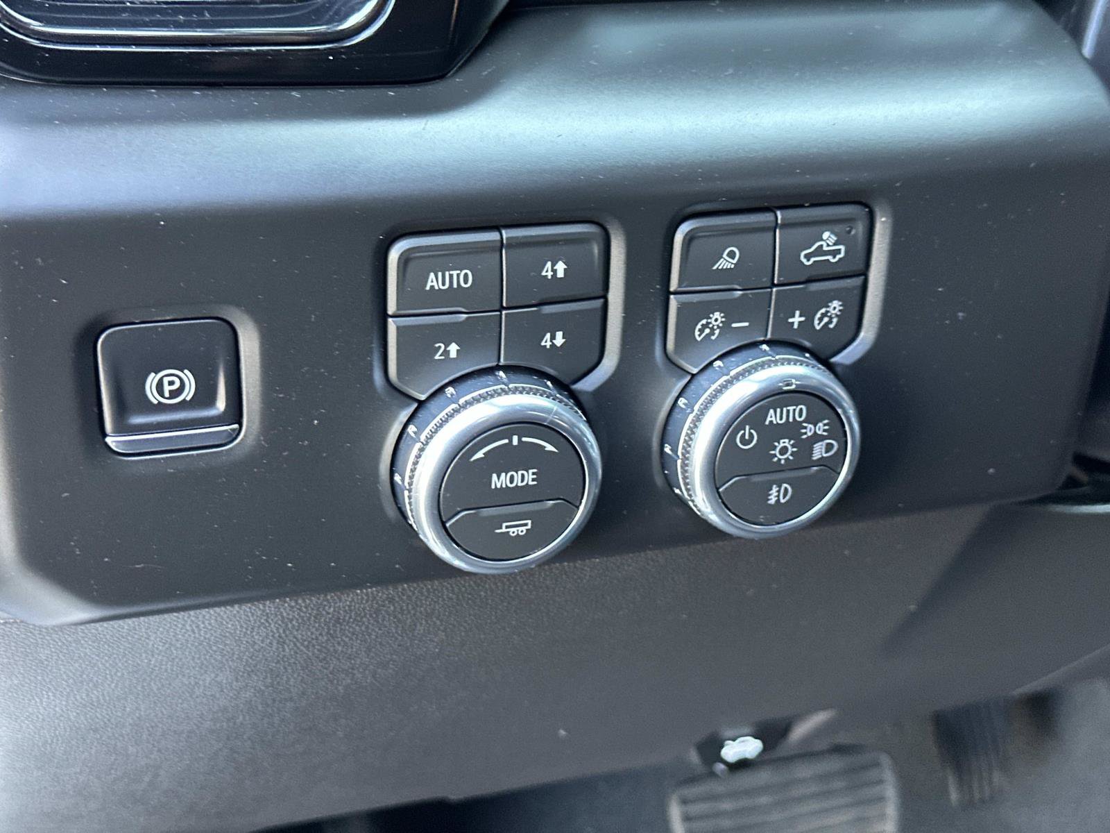 Used 2026 GMC Sierra 1500 AT4 AWD/4WD image 21
