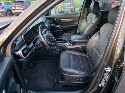 Certified 2024 Kia Telluride EX X-Line AWD/4WD image 16