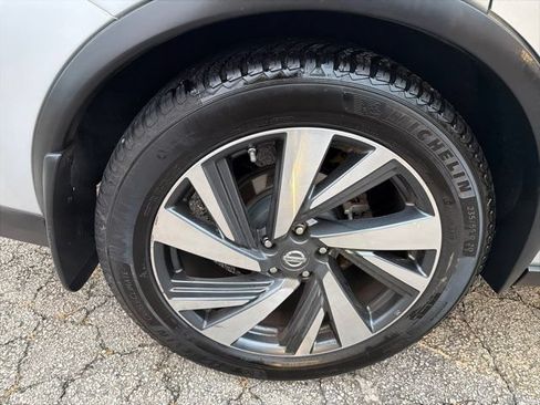 Used 2017 Nissan Murano Platinum w/ Platinum Technology Package FWD image 35