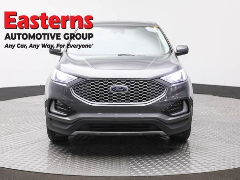 Used 2024 Ford Edge SEL image 2