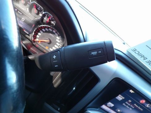 Used 2015 GMC Sierra 2500 SLT w/ Driver Alert Package image 18