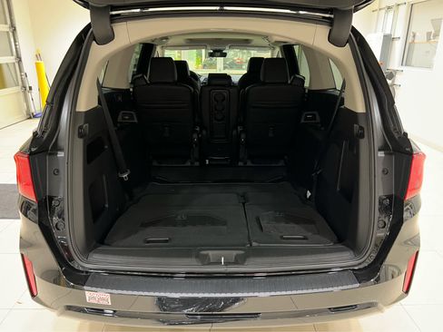 Used 2026 Honda Odyssey EX-L image 9