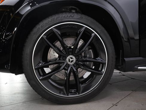 Used 2024 Mercedes-Benz GLE 450 4MATIC image 32