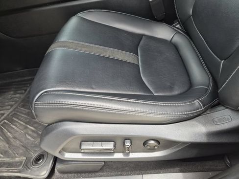 Used 2024 Honda Pilot Touring image 23