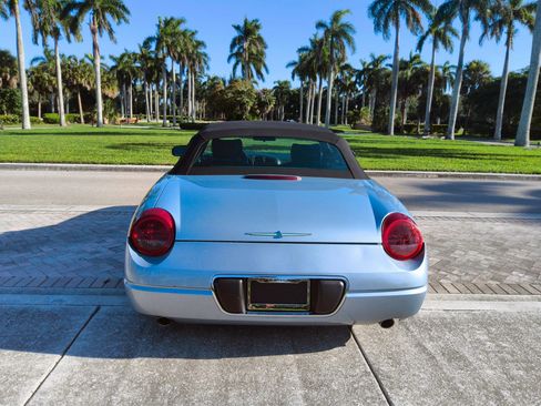 Used 2004 Ford Thunderbird image 29