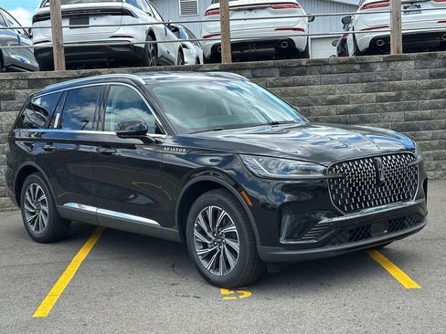New 2026 Lincoln Aviator AWD image 28