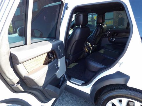 Used 2018 Land Rover Range Rover Supercharged image 8