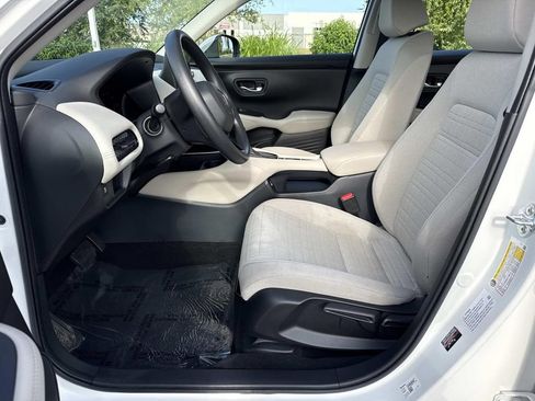 Used 2023 Honda HR-V LX image 24
