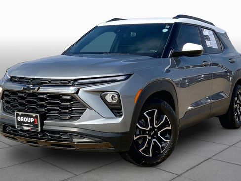 Used 2025 Chevrolet TrailBlazer ACTIV w/ Driver Confidence Package FWD image 1