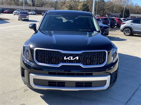 Used 2024 Kia Telluride LX image 9