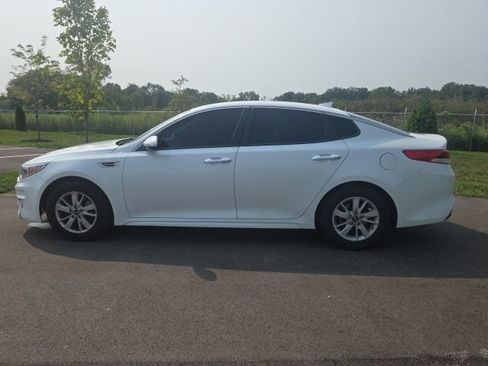 Used 2018 Kia Optima LX FWD image 12