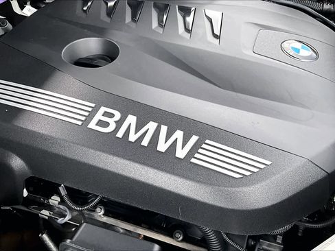 Certified 2025 BMW X5 xDrive40i w/ M Sport Package AWD/4WD image 33