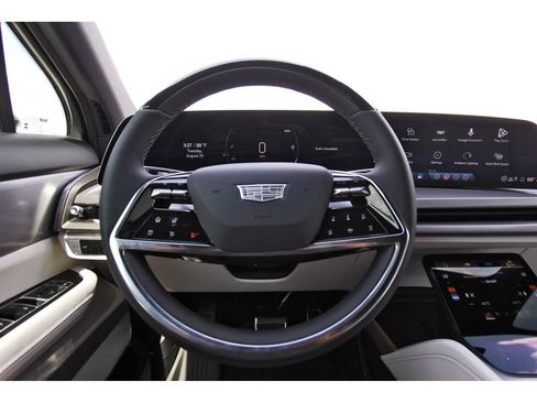 New 2027 Cadillac Vistiq Luxury AWD/4WD image 14