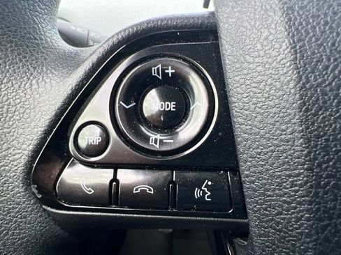 Used 2021 Toyota Prius LE FWD image 28