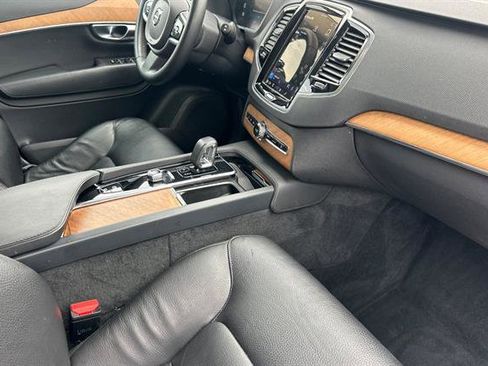 Certified 2023 Volvo XC90 T8 Plus image 18